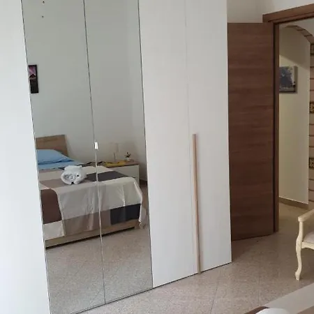 House Isabel Апартаменты