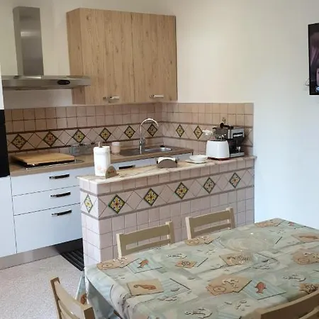 Апартаменты House Isabel