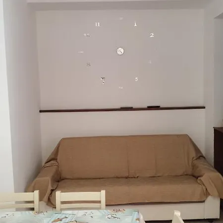 House Isabel