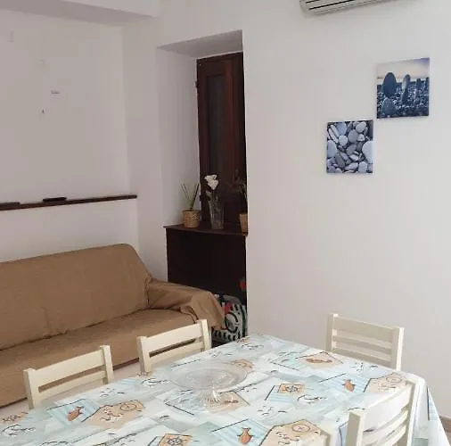 House Isabel Giardini Naxos